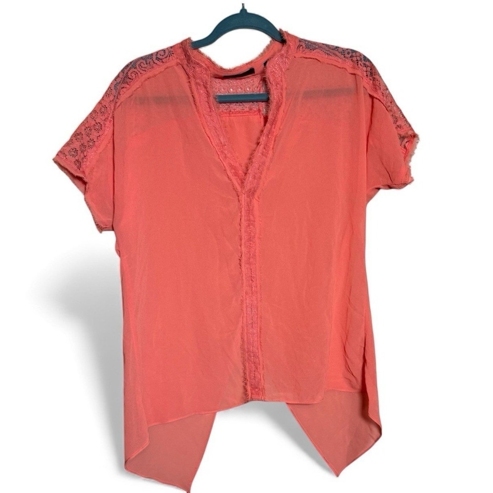 BKE Red Lace Trim Blouse Womens Large Coral Excellent Split Back Ethereal‎ Top